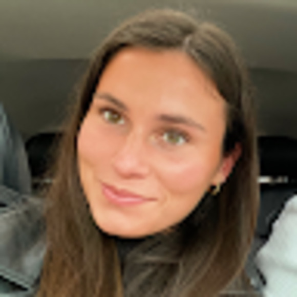 Meet your Posher, Juliana - Picture 1 of 1